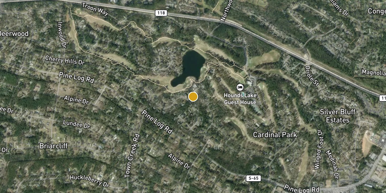 Houndslake Country Club